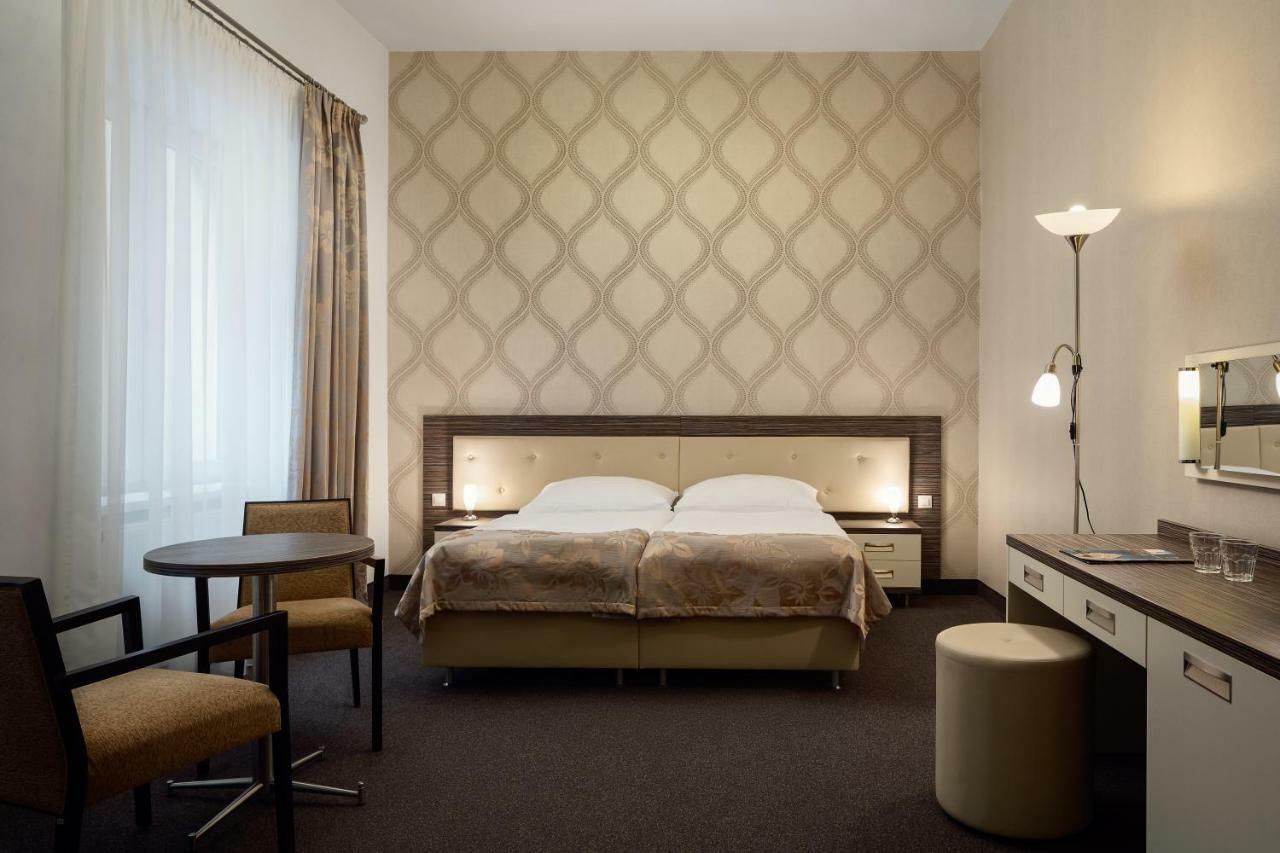 Hotel Malta Κάρλοβι Βάρι Εξωτερικό φωτογραφία